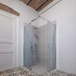 Spacious Rustic 2 Bedroom Few Steps From Galata Tower Apartamento