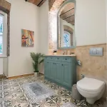 Spacious Rustic 2 Bedroom Few Steps From Galata Tower *