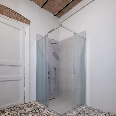 Spacious Rustic 2 Bedroom Few Steps From Galata Tower Apartamento
