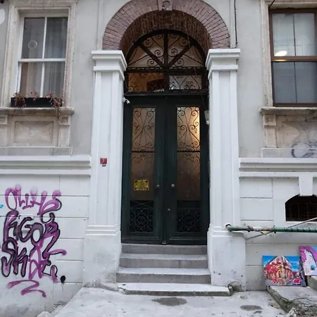 アパート Spacious Rustic 2 Bedroom Few Steps From Galata Tower *