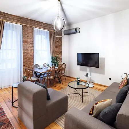 Apartment Spacious Rustic 2 Bedroom Few Steps From Galata Tower *
